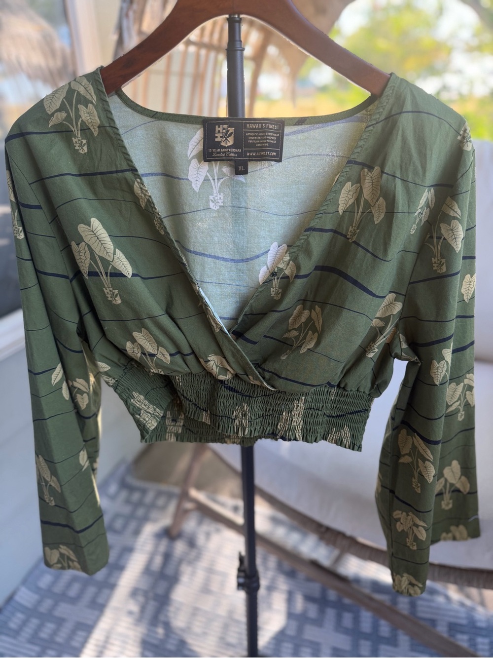 Limited Edition Hawaii's Finest Olive Green Botanical Wrap Crop Top Size XL